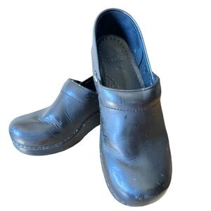 DANSKO Black Leather Clogs Women’s EU 38 US 7.5-8